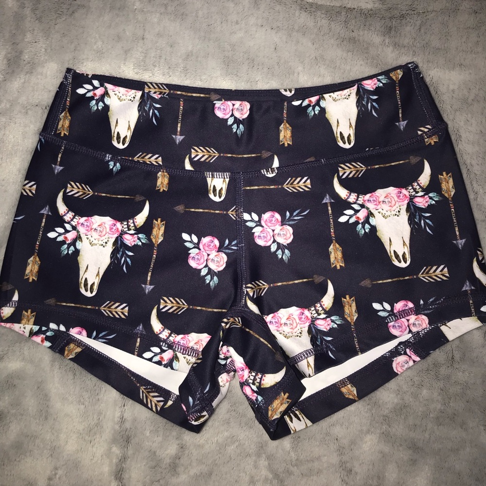 KFT SHORTS 💗